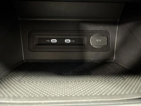 Used 2021 Volkswagen Atlas SE image 22