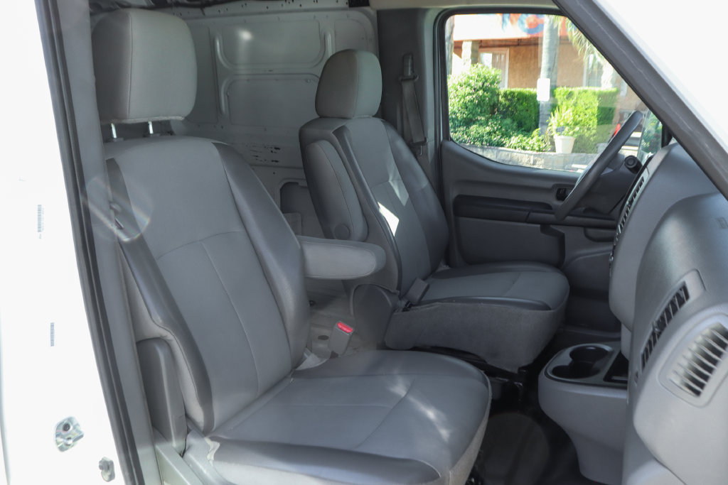 Used 2020 Nissan NV 3500 S RWD image 32