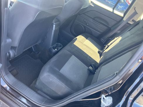 Used 2016 Jeep Patriot Sport image 14