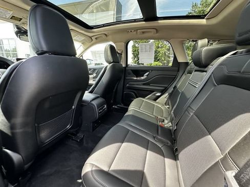 Certified 2024 Lincoln Corsair AWD w/ Equipment Group 101A image 18