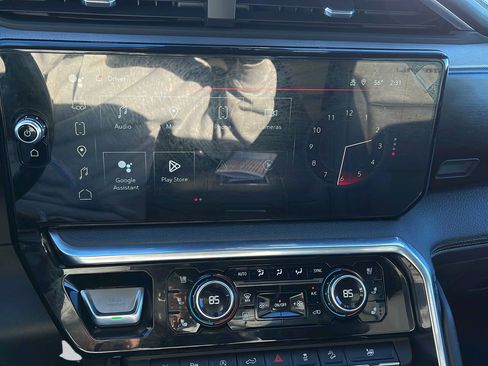 Used 2022 GMC Sierra 1500 Denali w/ Denali Reserve Package image 15