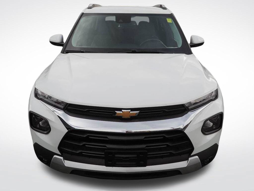 Used 2023 Chevrolet TrailBlazer LT w/ Convenience Package FWD image 2