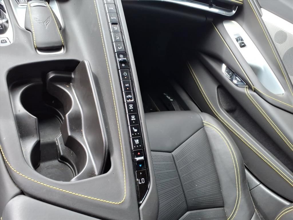 Used 2020 Chevrolet Corvette Stingray Premium Cpe w/ 3LT Preferred Equipment Group RWD image 27