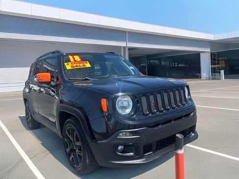Used 2018 Jeep Renegade Altitude FWD image 1