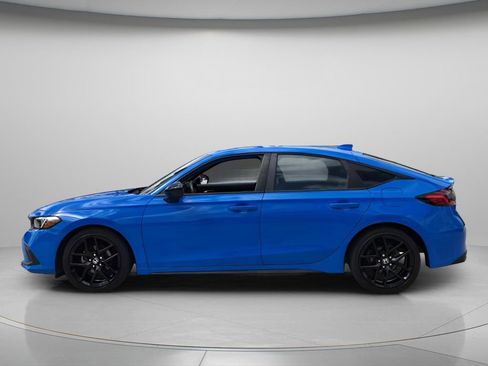 Used 2023 Honda Civic Sport image 4