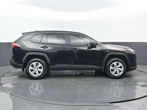 Used 2025 Toyota RAV4 LE AWD/4WD image 2