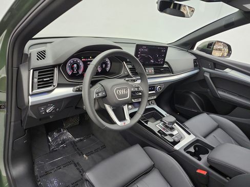 Used 2025 Audi Q5 2.0T Premium Plus w/ Premium Plus Package AWD/4WD image 9