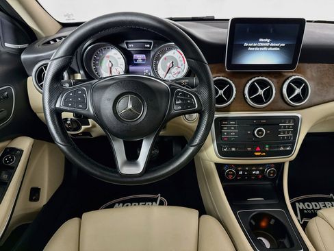 Used 2016 Mercedes-Benz GLA 250 4MATIC image 24