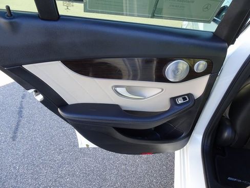 Used 2021 Mercedes-Benz C 300 C 300 image 17