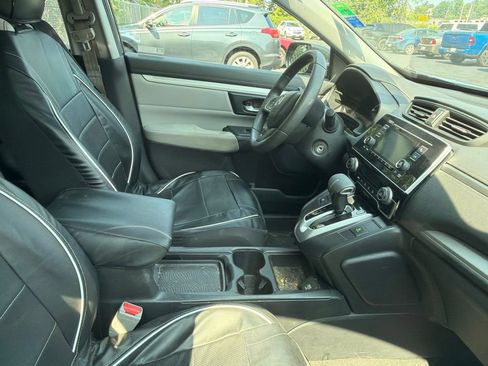 Used 2018 Honda CR-V LX image 5