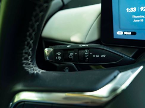 Used 2024 Honda Prologue Touring image 23
