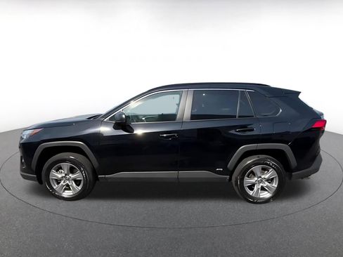 Used 2025 Toyota RAV4 LE image 8