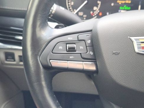 Used 2023 Cadillac XT4 Luxury w/ Cold Weather Package FWD image 29
