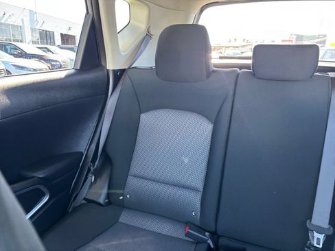 Used 2025 Kia Soul LX w/ LX Technology Package FWD image 39
