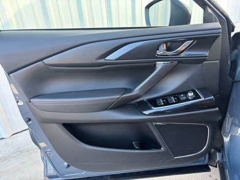 Used 2023 MAZDA CX-9 Carbon Edition image 13