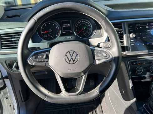 Used 2021 Volkswagen Atlas SE w/ Panoramic Sunroof Package image 16