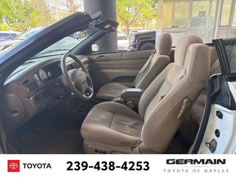 Used 2004 Chrysler Sebring GTC image 16