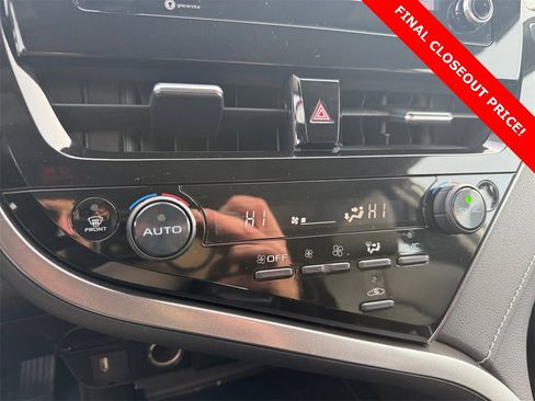 Used 2023 Toyota Camry SE image 31
