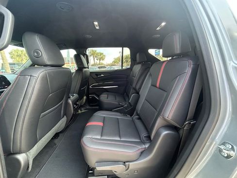 New 2026 Chevrolet Traverse RS FWD image 13