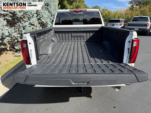 Used 2025 GMC Sierra 3500 Denali w/ Denali Reserve Package image 42