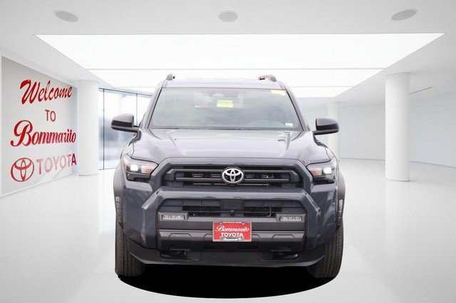 Used 2025 Toyota 4Runner SR5 AWD/4WD image 4