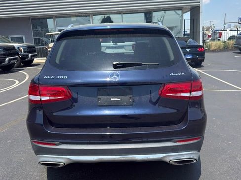 Used 2018 Mercedes-Benz GLC 300 4MATIC image 3