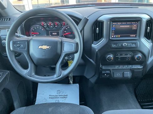 Used 2020 Chevrolet Silverado 1500 Custom w/ Custom Value Package RWD image 12
