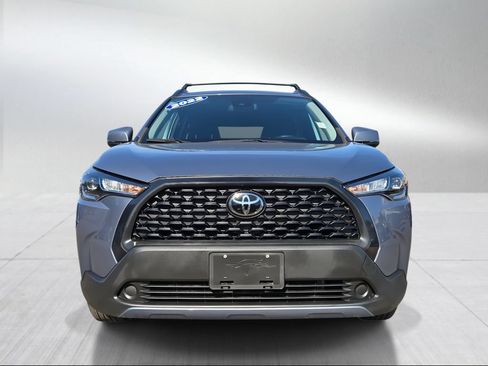 Used 2022 Toyota Corolla Cross LE AWD/4WD image 8