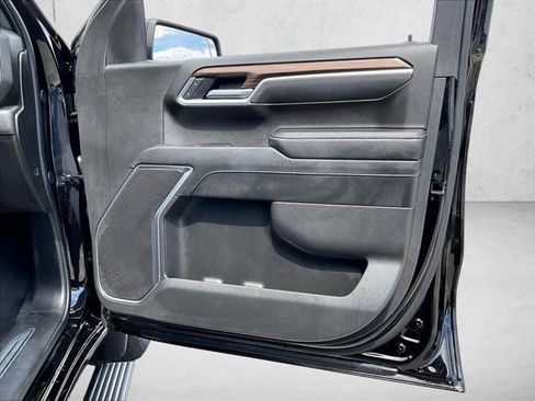 Used 2025 Chevrolet Silverado 1500 RST RWD image 19