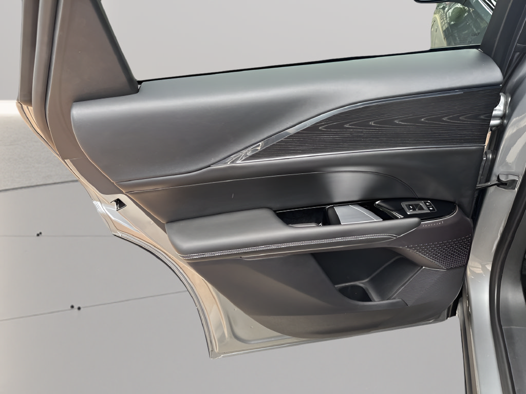 Certified 2024 Cadillac Lyriq Sport RWD image 31