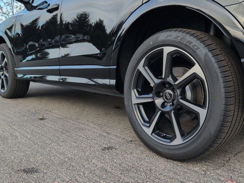 New 2025 Audi Q3 2.0T Premium Plus image 3