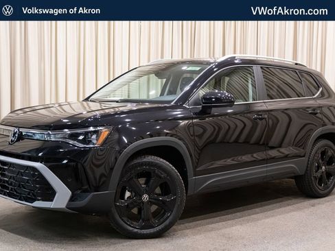 New 2026 Volkswagen Taos SEL AWD/4WD image 1