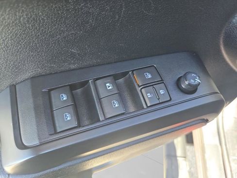 Used 2022 Toyota Tacoma SR5 image 33