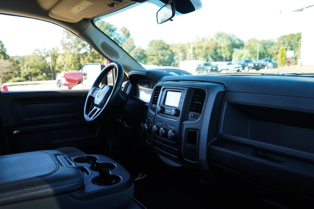 Used 2017 RAM 1500 Express AWD/4WD image 14