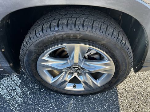 Used 2018 Toyota Highlander Limited image 37