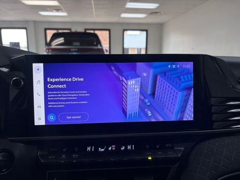 Used 2025 Toyota Camry XLE w/ Premium Plus Package image 20