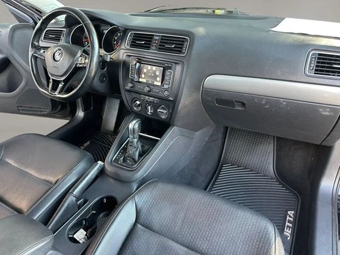 Used 2015 Volkswagen Jetta SE FWD image 24