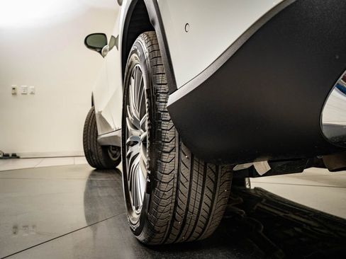 Certified 2025 Mercedes-Benz GLC 300 4MATIC image 39