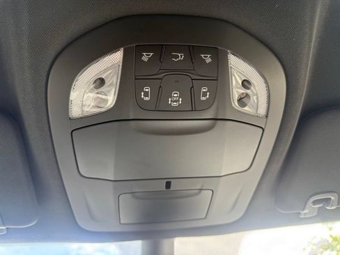 New 2027 Chrysler Pacifica Select w/ Family Tech Group FWD image 29