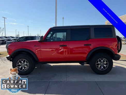Used 2024 Ford Bronco Badlands image 11