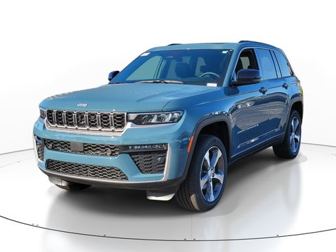 New 2026 Jeep Grand Cherokee Limited AWD/4WD image 3