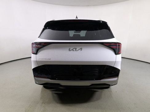 New 2026 Kia Sportage SX FWD image 6