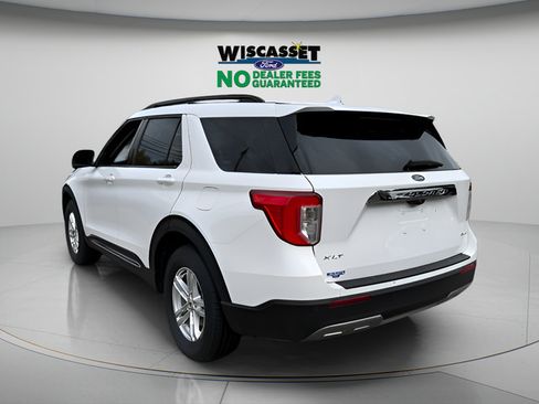 Certified 2022 Ford Explorer XLT w/ Equipment Group 202A AWD/4WD image 27