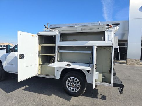 Used 2015 Chevrolet Silverado 3500 W/T image 10