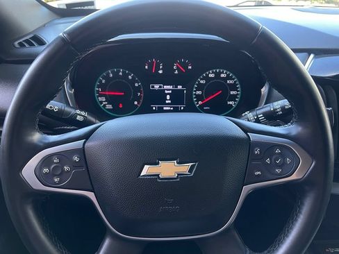 Used 2023 Chevrolet Traverse LT w/ LPO, Cargo Package FWD image 21
