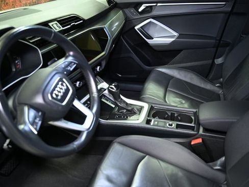 Used 2023 Audi Q3 2.0T Premium image 21