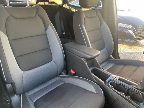 Used 2025 Chevrolet TrailBlazer LT image 31