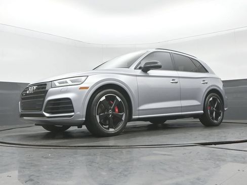 Used 2020 Audi SQ5 Premium Plus w/ Premium Plus Package AWD/4WD image 28