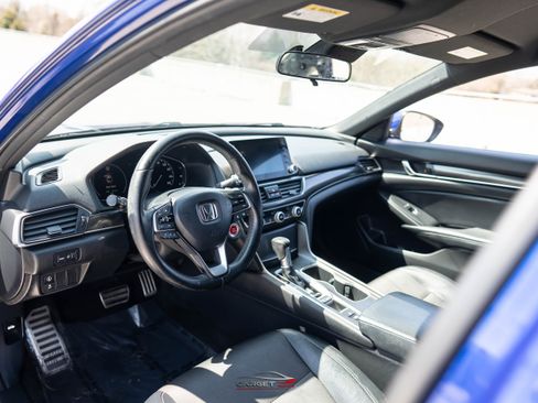 Used 2018 Honda Accord Sport image 13
