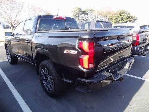 Used 2024 Chevrolet Colorado Z71 w/ Advanced Trailering Package image 5